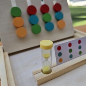 Loja edukative me ngjyra dhe forma “2 në 1”