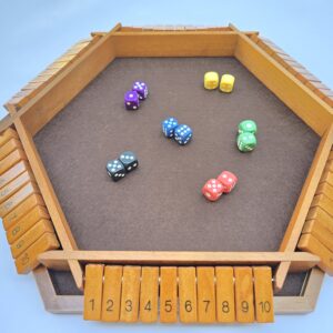 Lojë matematikore me zara (6 lojtare) “Six Sides Turn Plank”